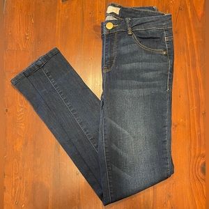 Altar’d State Skinny Jean Dark Wash Size 5/27W